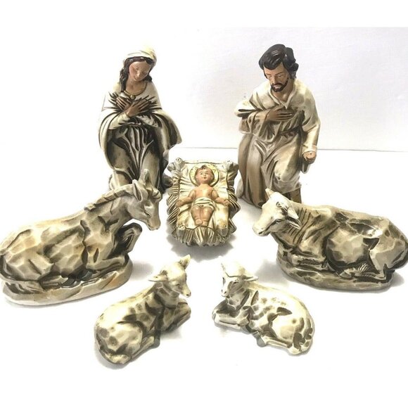 Made in Japan Other - Vintage Christmas decoration 7 Pieces Nativity Set Handmade in Japan Holiday EUC